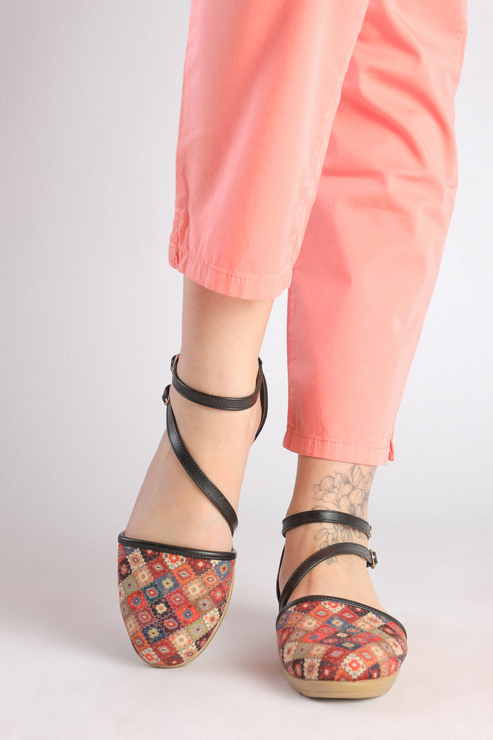 Rounded P Sandals Mosiac