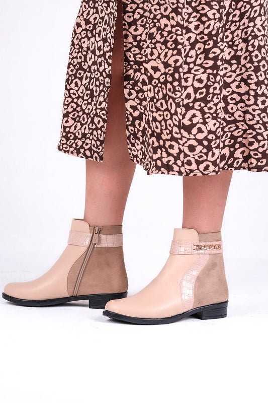 Beige Classic Golden Chained Boots T 100