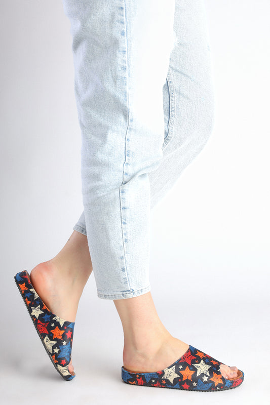 Patterned Slipper Hit Stars