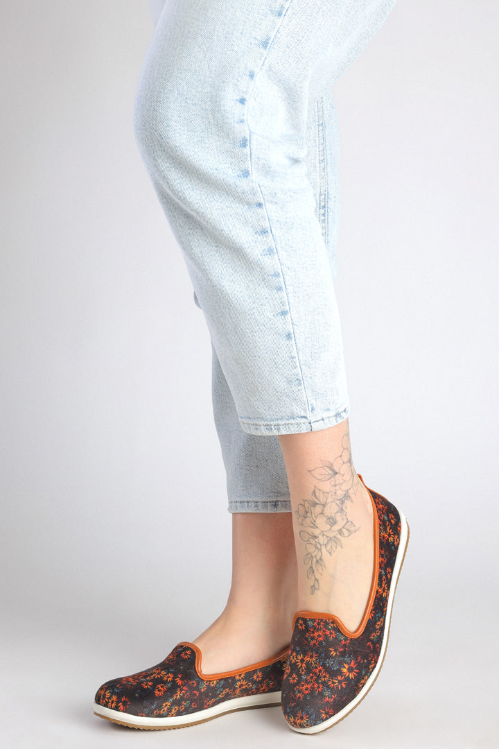 Rounded LP Flat Tiny Flowers