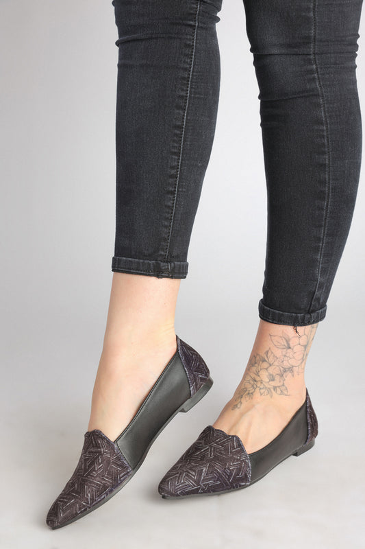 مثلثات مسطحة متموجة P