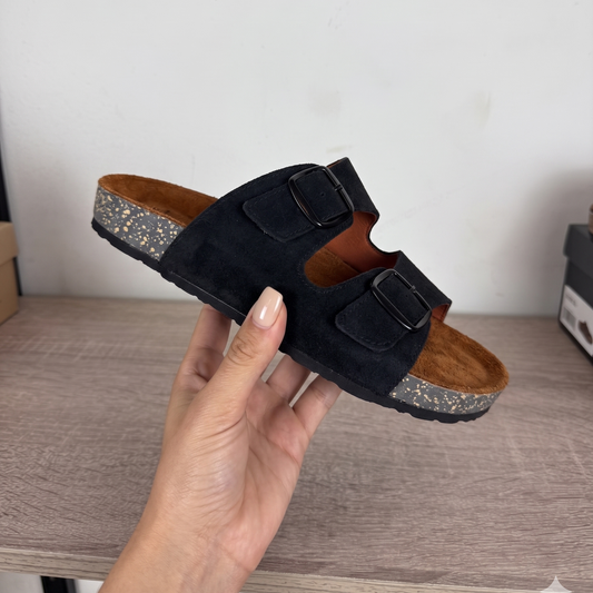 D-Belted Slipper
